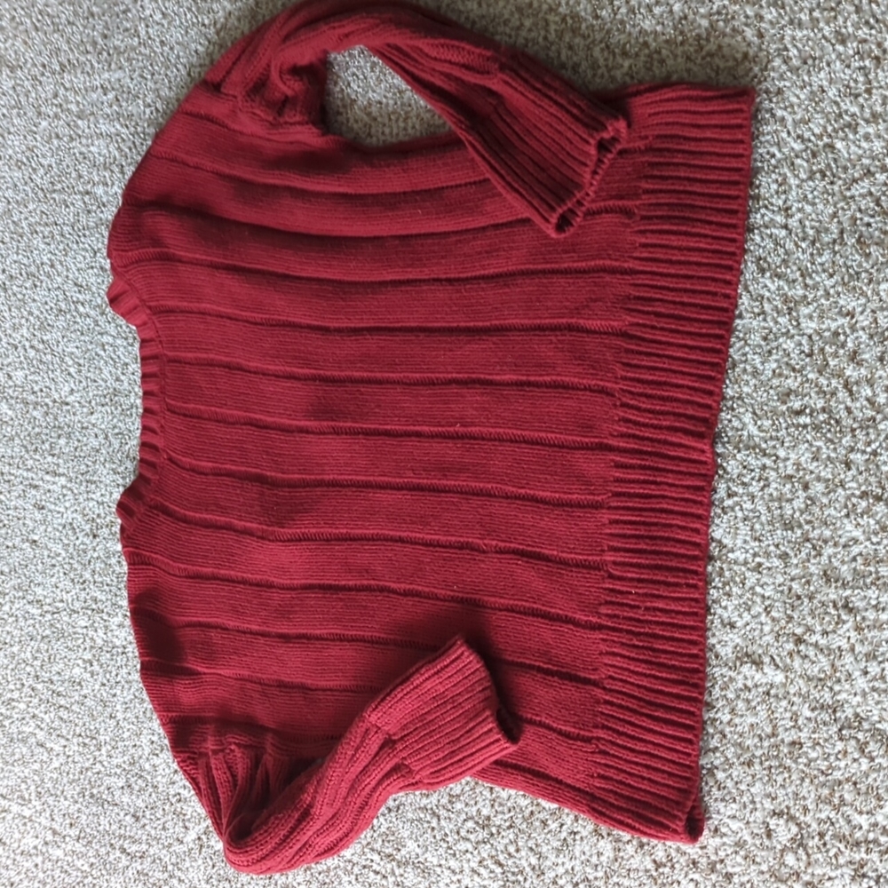 Express Sweater - Picture 2 of 3